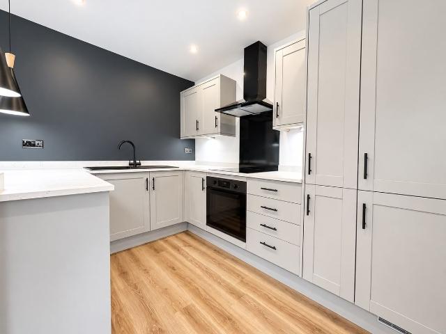 Apartment for rent in Bailey Hills, Bradford