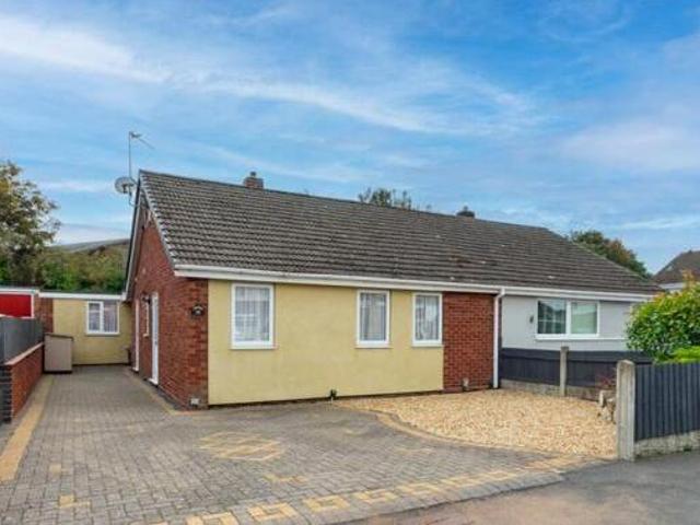 House for sale in Chase Terrace, Lichfield