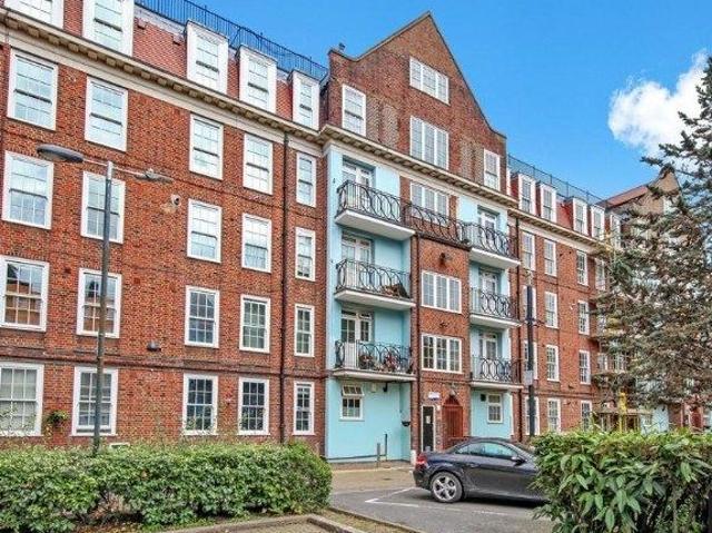 Apartment for rent in Brixton, Greater London