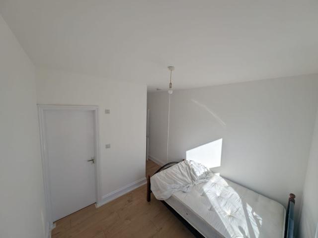 Room for rent in South Tottenham, Greater London