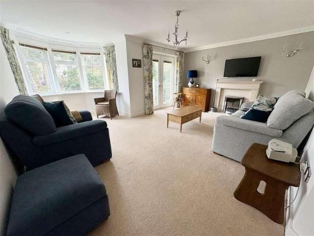Apartment for rent in Parley Cross, Ferndown