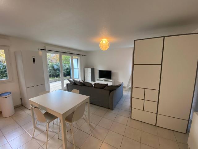 Studio location à Ferney-Voltaire, Ain