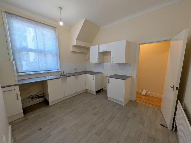 Apartment for rent in London Borough of Croydon, Thornton Heath