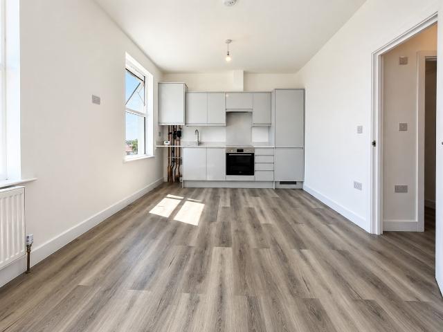 Apartment for rent in London Borough of Croydon, Thornton Heath