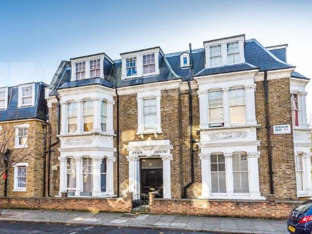 Apartment for rent in Maida Hill, Greater London