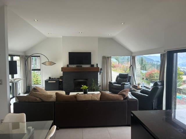 House for rent in Fernhill, Queenstown