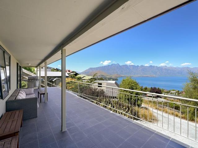 House for rent in Otakou