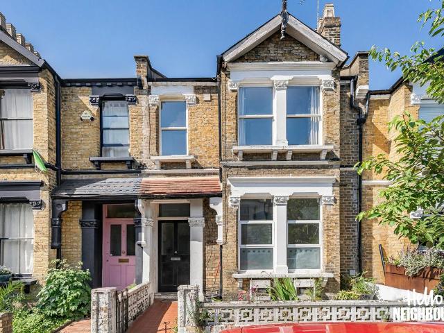 Apartment for rent in Nunhead, Greater London