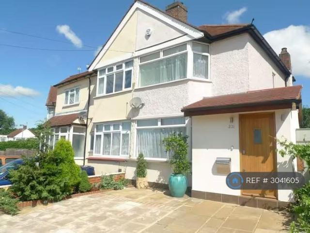 House for rent in London Borough of Hounslow, Greater London