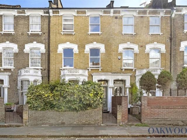Apartment for rent in Highbury, Greater London