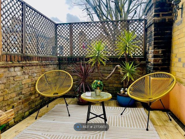 House for rent in Highbury, Greater London
