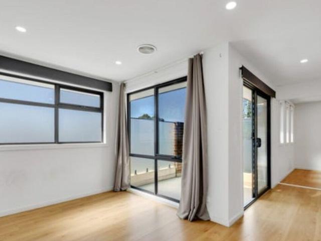 Room for rent in Ferntree Gully, Melbourne