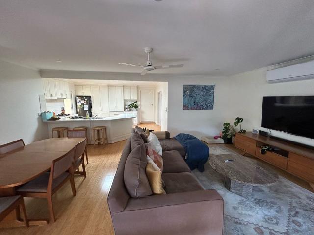 Room for rent in Ferntree Gully, Melbourne