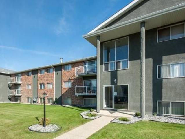 Apartment for rent in Wedgewood, Alberta
