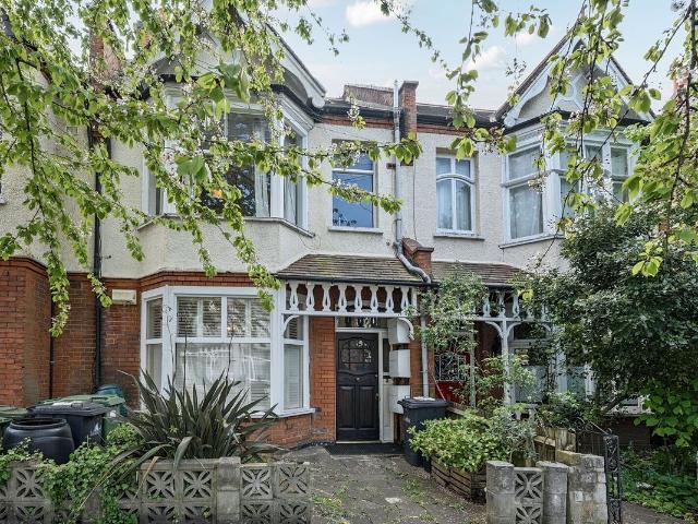 Apartment for rent in Streatham, Greater London
