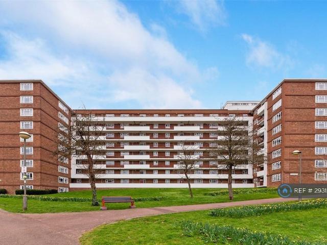 House for rent in Southfields, Greater London