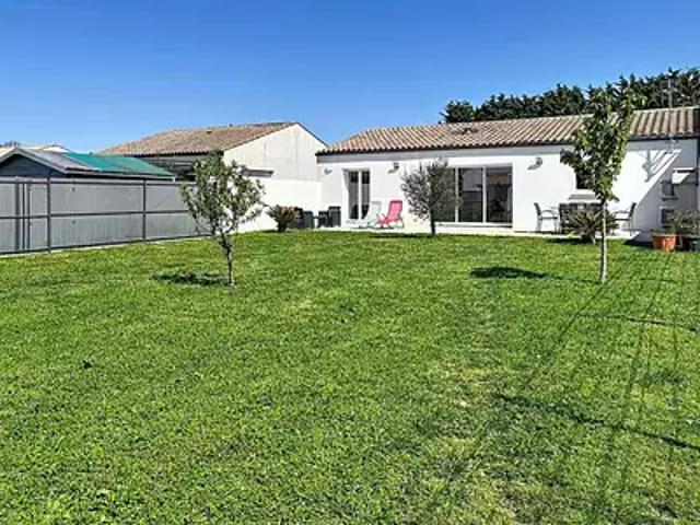 Maison vente à La Rochelle, Ferrières