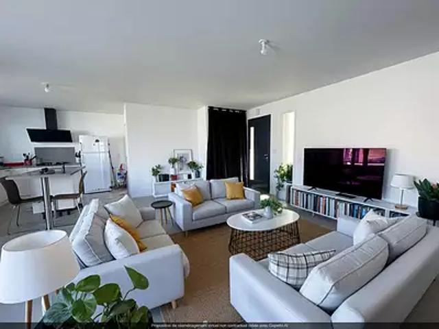 Maison vente à La Rochelle, Ferrières