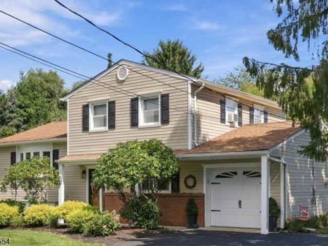 House for sale in Hackettstown, Warren County