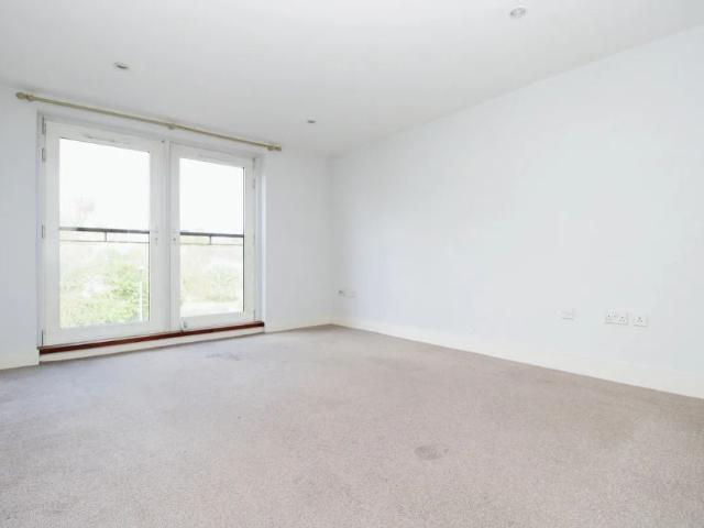 Room for rent in Cardiff International Sports Village, Falcon Lodge