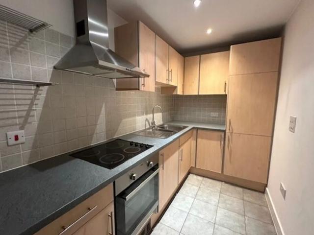 Apartment for rent in Cardiff International Sports Village, Falcon Lodge