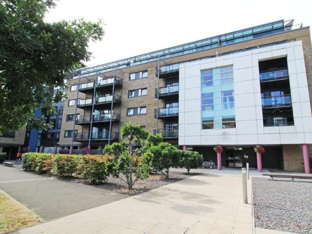 Apartment for rent in Cardiff International Sports Village, Falcon Lodge