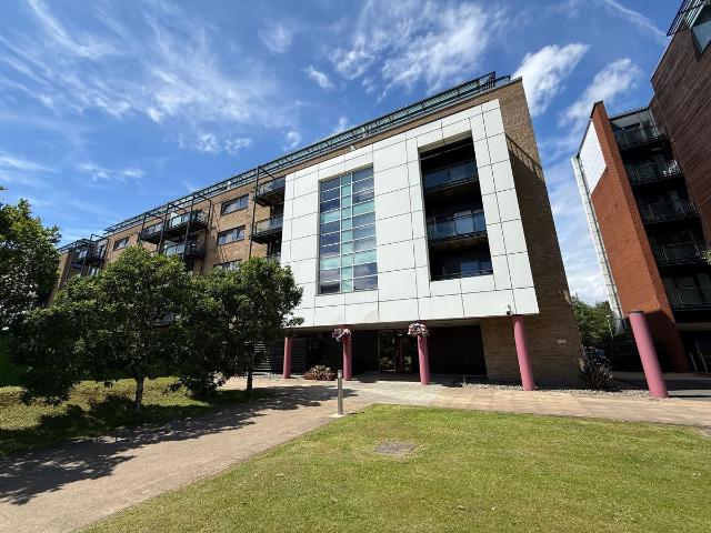 Apartment for rent in Cardiff International Sports Village, Falcon Lodge