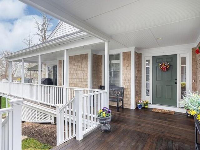 Condo for sale in Portsmouth, Rhode Island