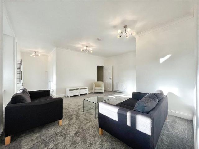 Apartment for rent in Hythe End, Wraysbury