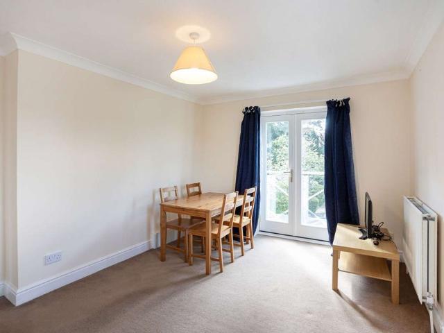 Apartment for rent in Marston, The Slade
