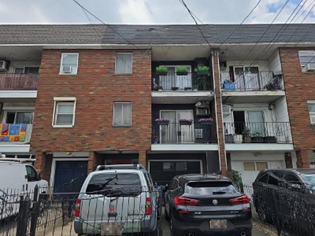 House for sale in Hudson, New Jersey