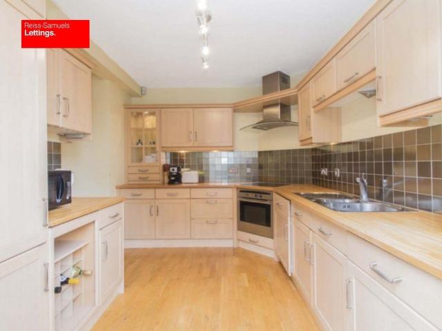 House for rent in London Borough of Tower Hamlets, Greater London