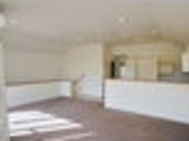 Apartment for rent in Chaslands, Canterbury