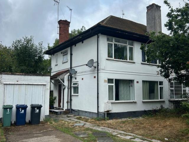 House for rent in London Borough of Ealing, Greenford
