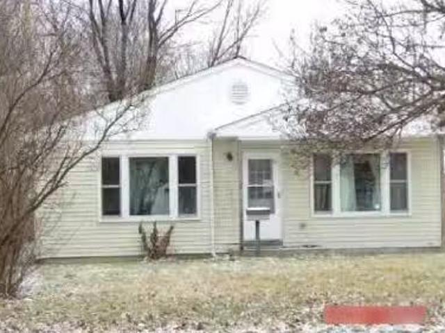 House for sale in Macomb