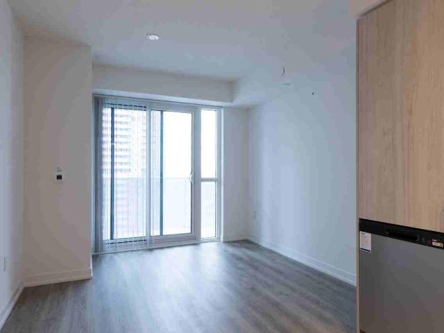 Apartment for rent in Vaughan Metropolitan Centre, Vaughan