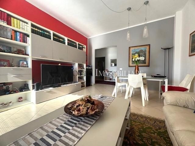 House for sale in Pachesham Park, Surrey