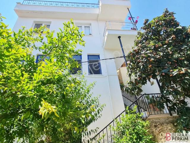 Cumhuriyet Mahallesi, Fethiye içerisinde satılık Bina