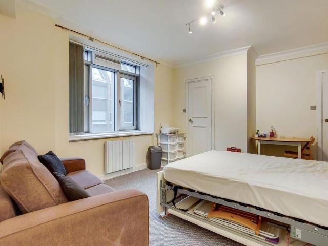 Apartment for rent in Blackfriars, Lyons