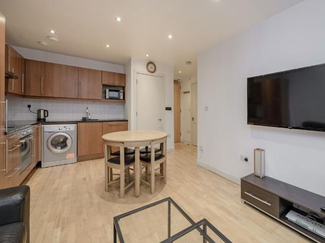 Apartment for rent in Blackfriars, Lyons
