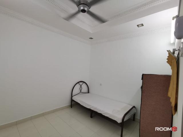 Room for rent in Petaling, Damansara Damai