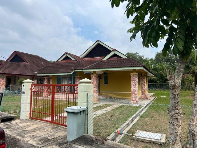 Bungalow for rent in Wellesley, Penang