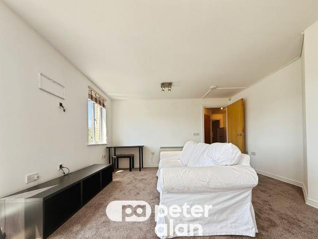 Apartment for rent in City Centre, Falcon Lodge