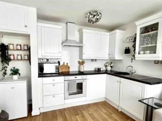House for sale in Y Felinheli, Wales