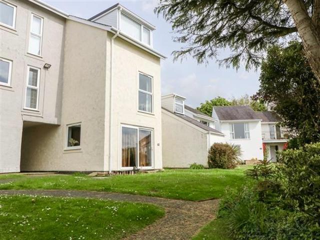 Apartment for rent in Y Felinheli, Wales