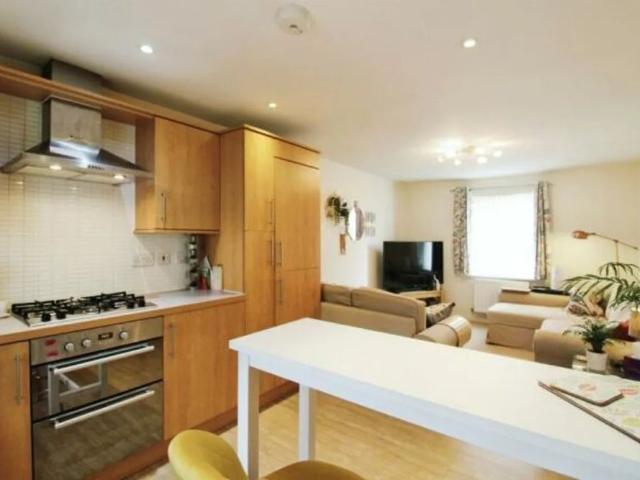 Apartment for rent in Cardiff International Sports Village, Falcon Lodge
