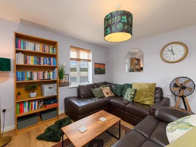 Apartment for rent in Cardiff International Sports Village, Falcon Lodge
