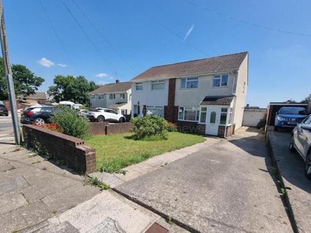House for sale in Mid Glamorgan, Cymru / Wales