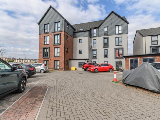Apartment for rent in Barry Island, Barry