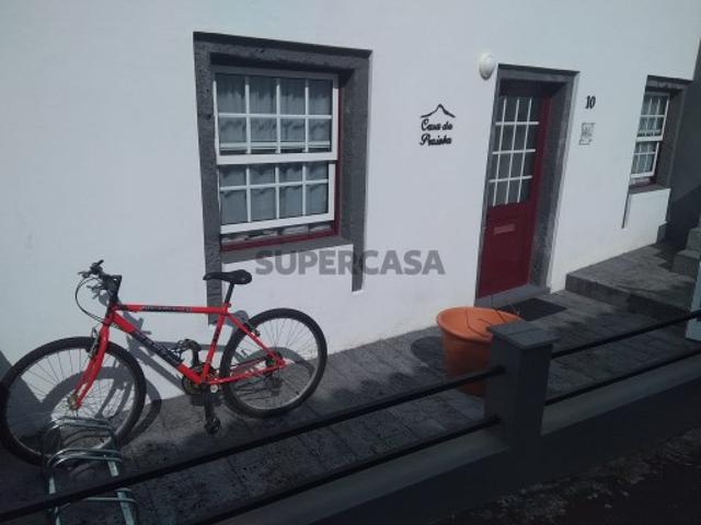Casa venda em Açores, Madalena